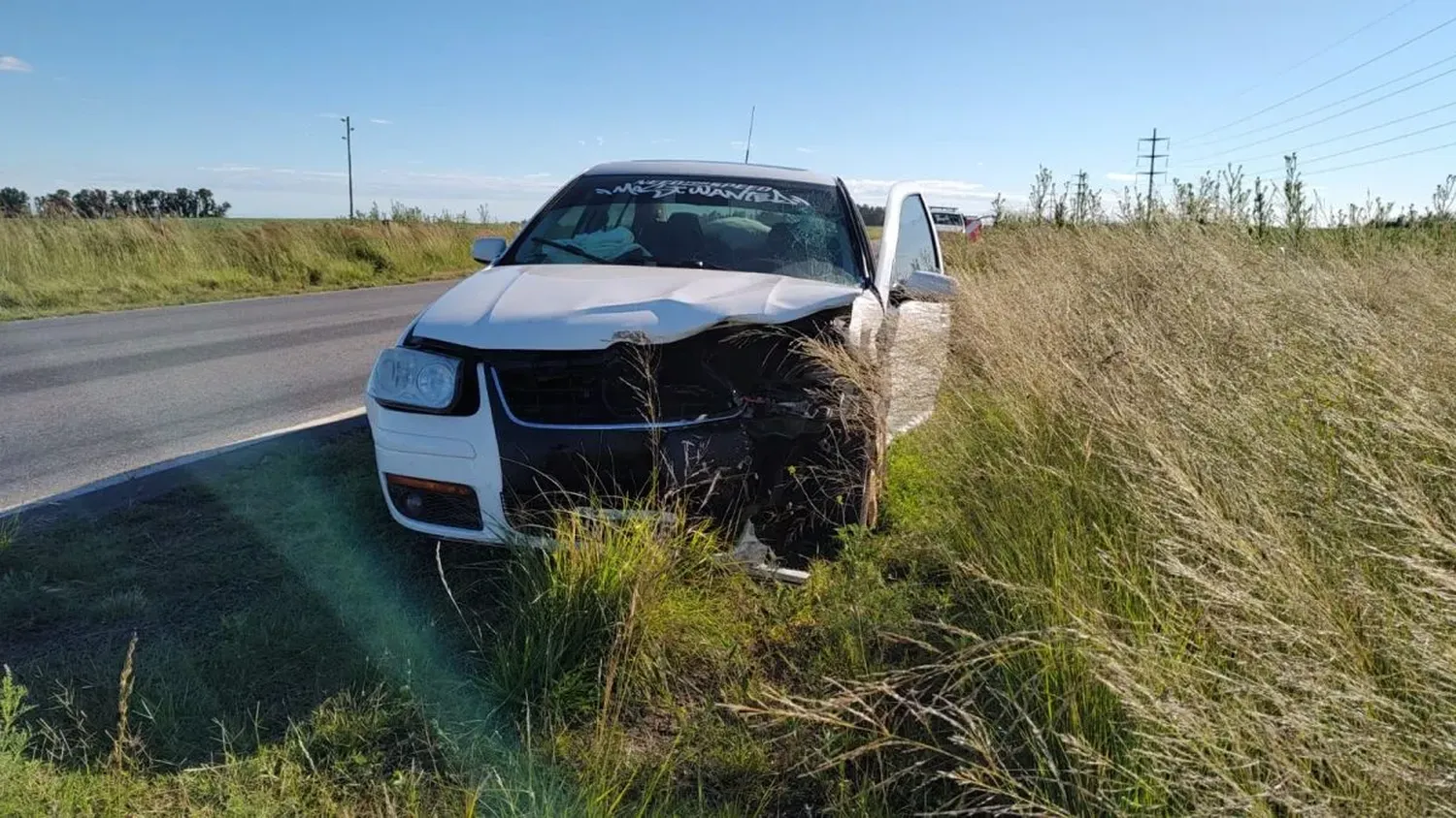 Accidente fatal en la Ruta 65, altura Bolívar: un muerto, cinco heridos y un menor trasladado en avión sanitario